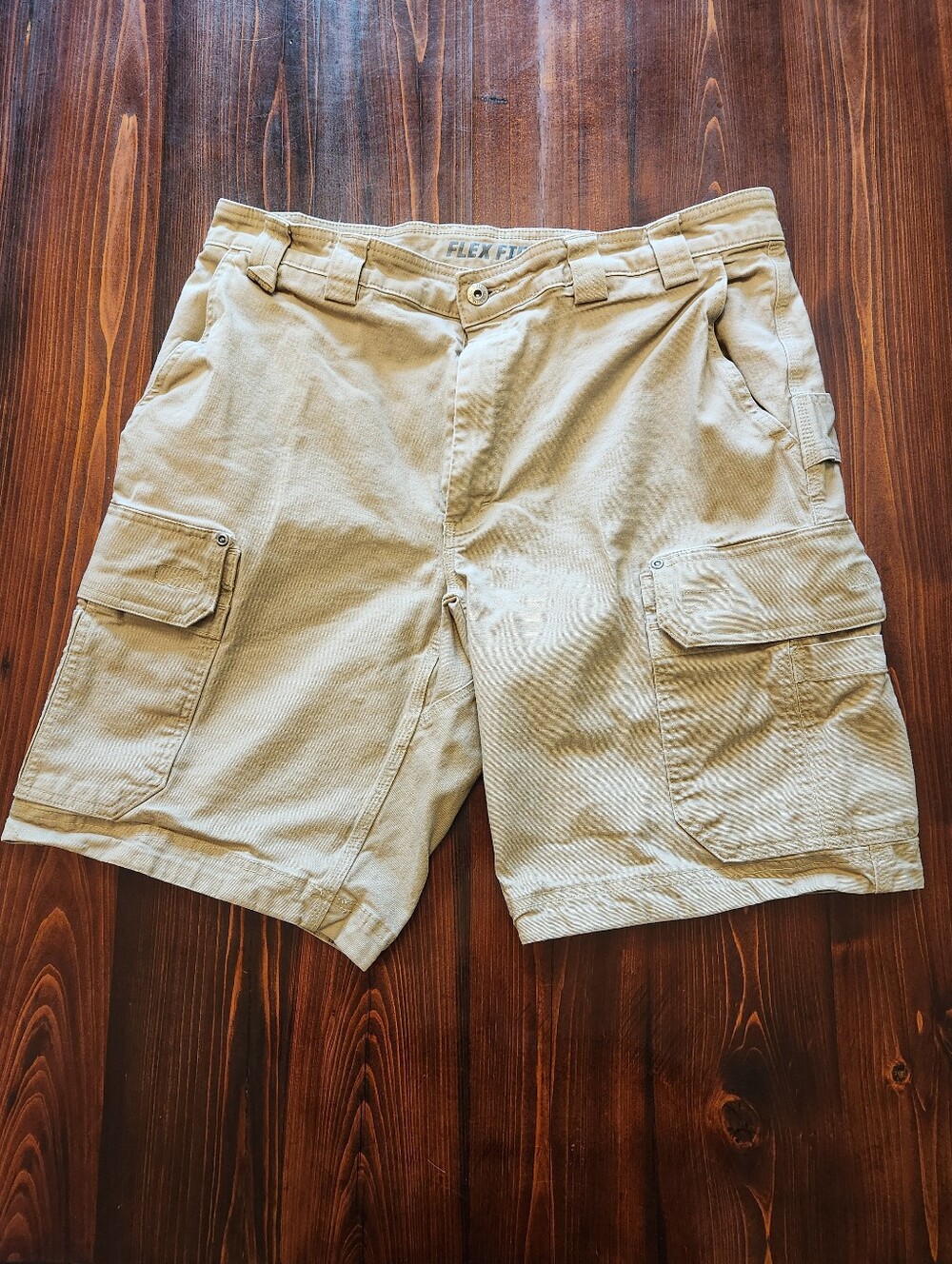 Duluth Trading Co. Flex Fire Hose Men's Khaki Cargo Shorts - Size 38